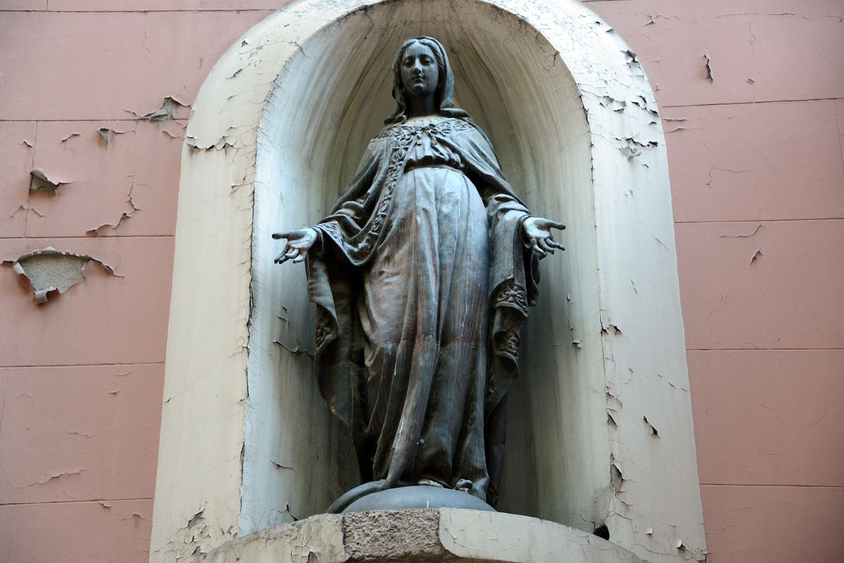 06-02 Statue Of The Virgin Mary Outside The Iglesia de San Francisco Basilica In Mendoza